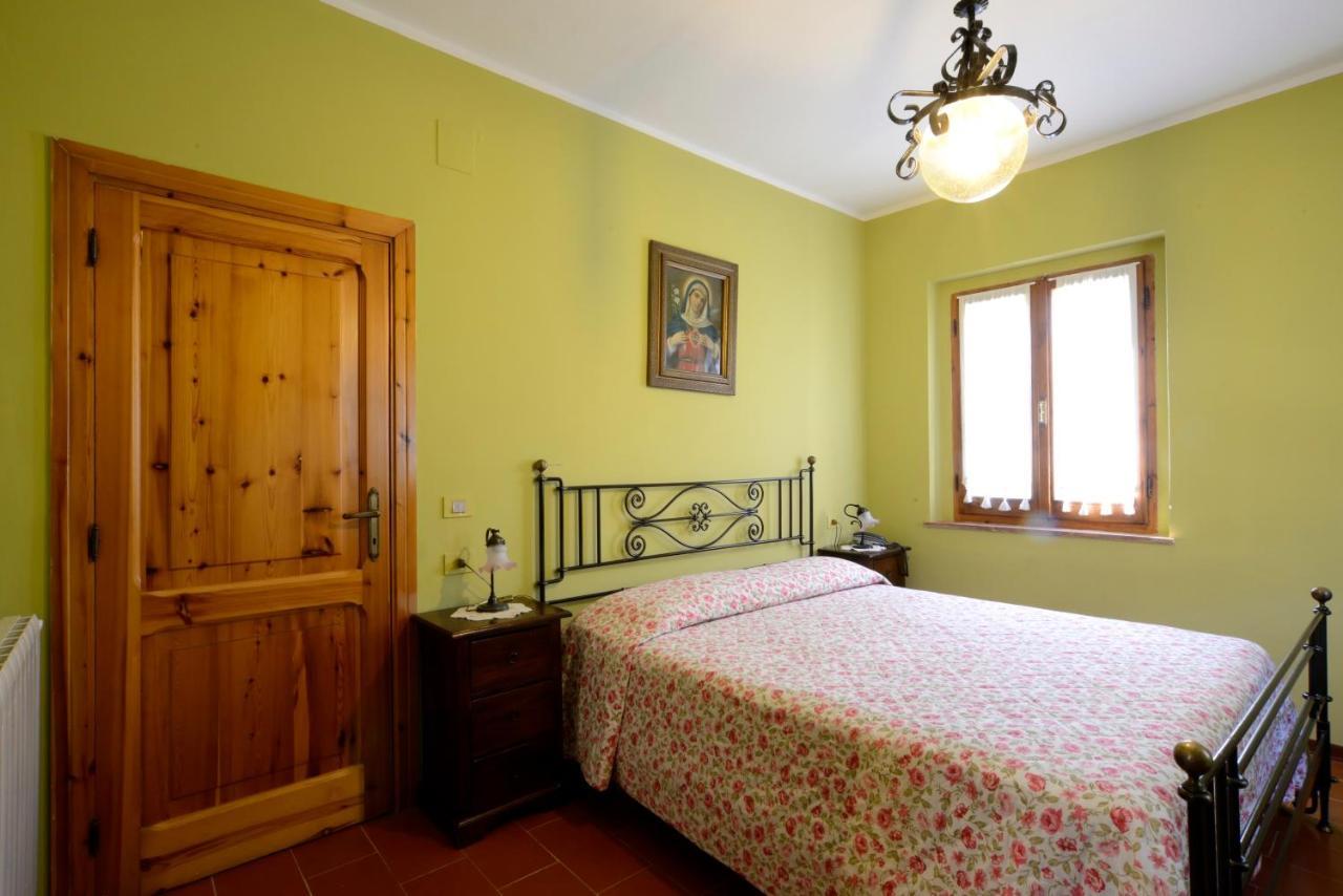 Le Querce Di Assisi Guest House Piano Delle Pieve Eksteriør bilde